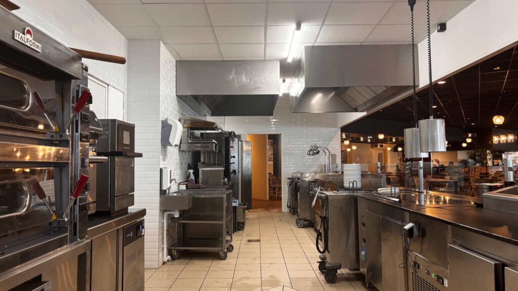 espace_de_cuisson_matériel_cuisine_restaurant
