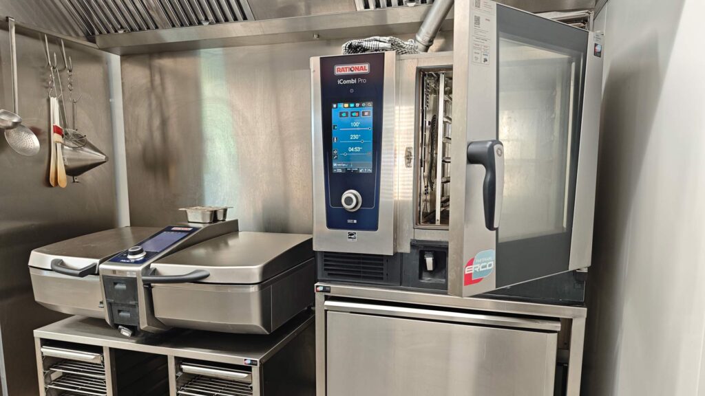 credesce-inox-four-sauteuse-rational-installation-cuisine