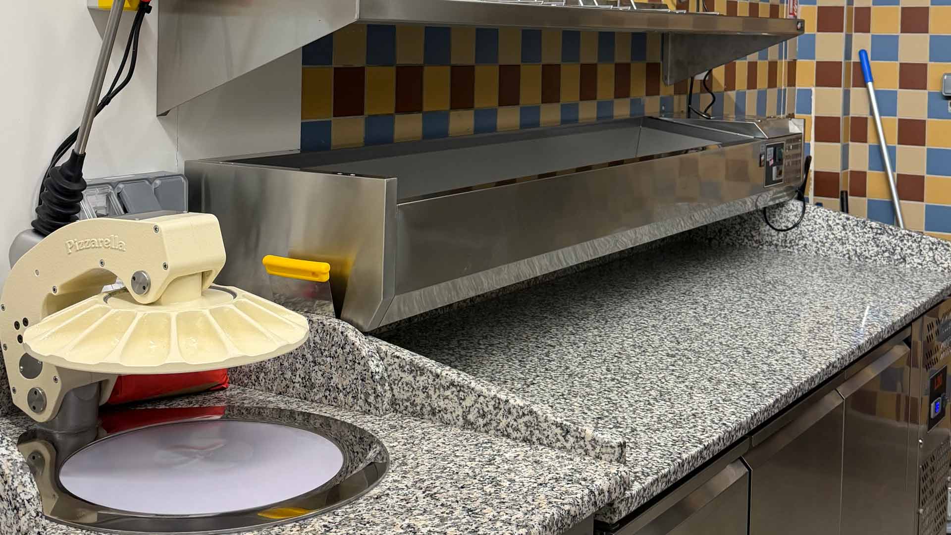 Conception et installation d'une cuisine de fast-food professionnelle